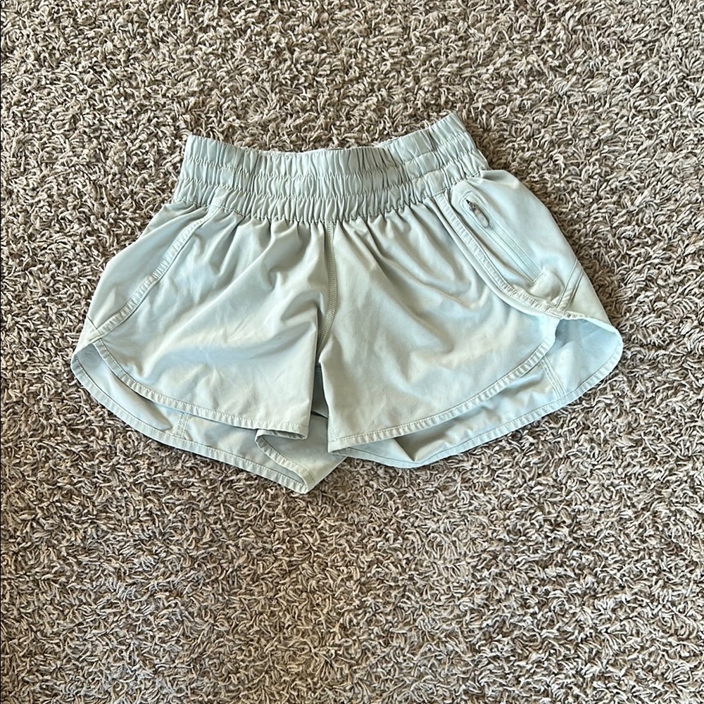 Women’s Lululemon mint shorts
